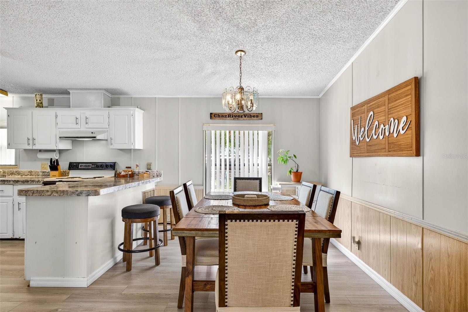 Image 12 of 65 For 8552 Peacock Court