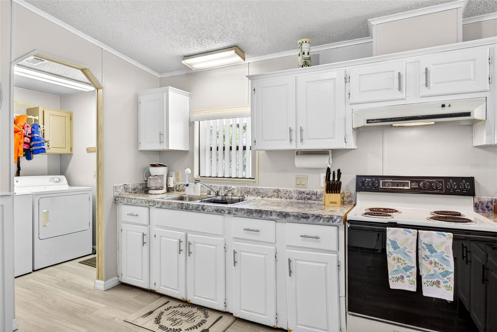 Image 22 of 65 For 8552 Peacock Court