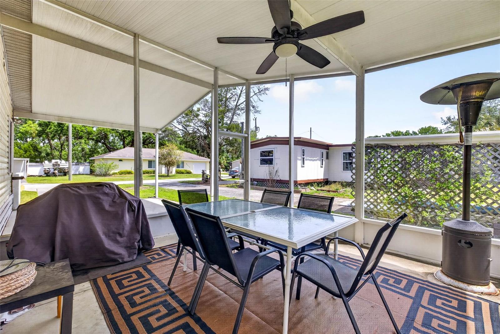 Image 36 of 65 For 8552 Peacock Court