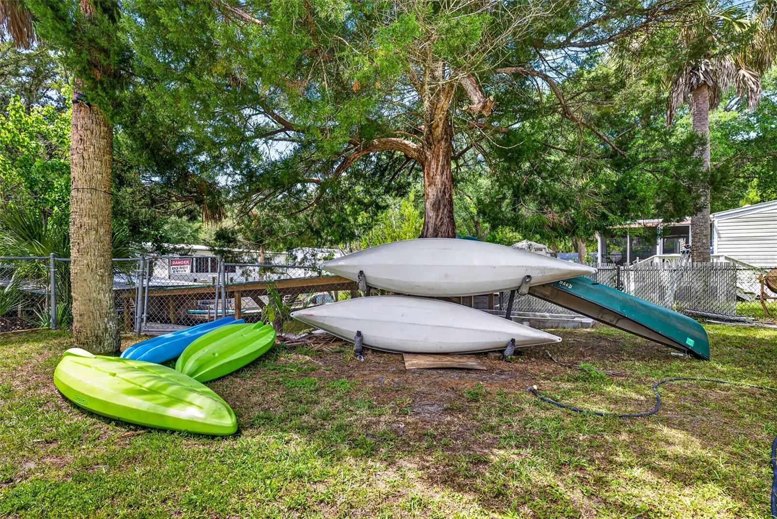 Image 44 of 65 For 8552 Peacock Court