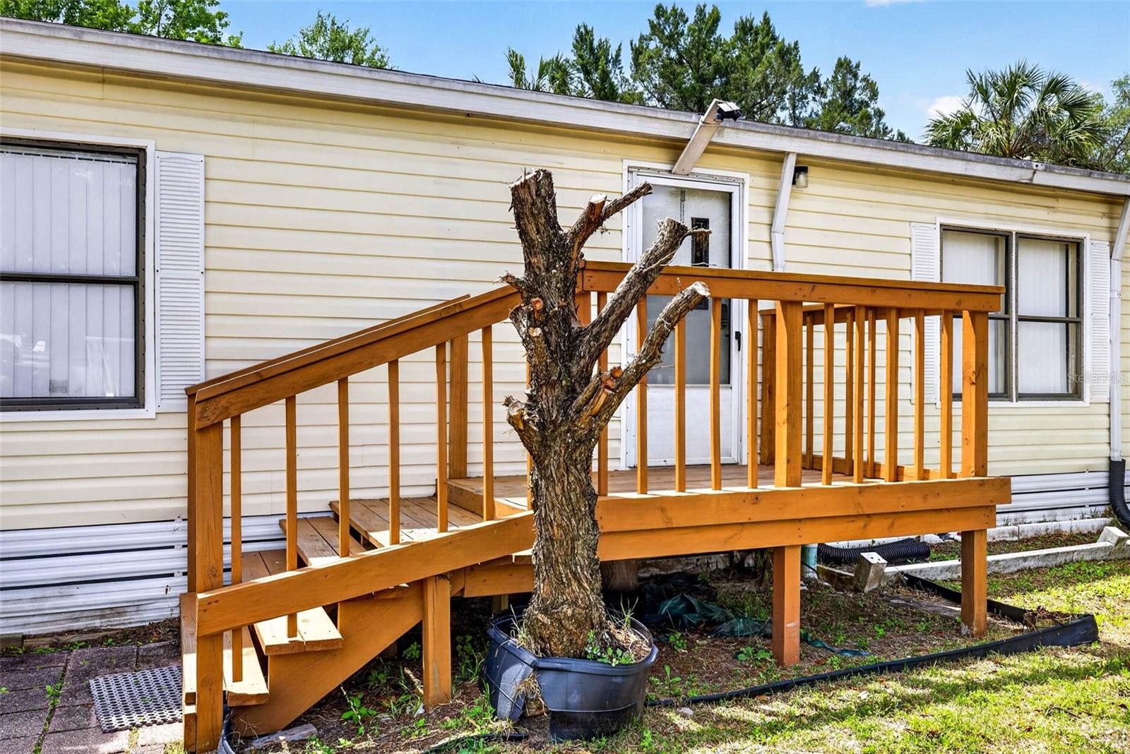 Image 5 of 65 For 8552 Peacock Court