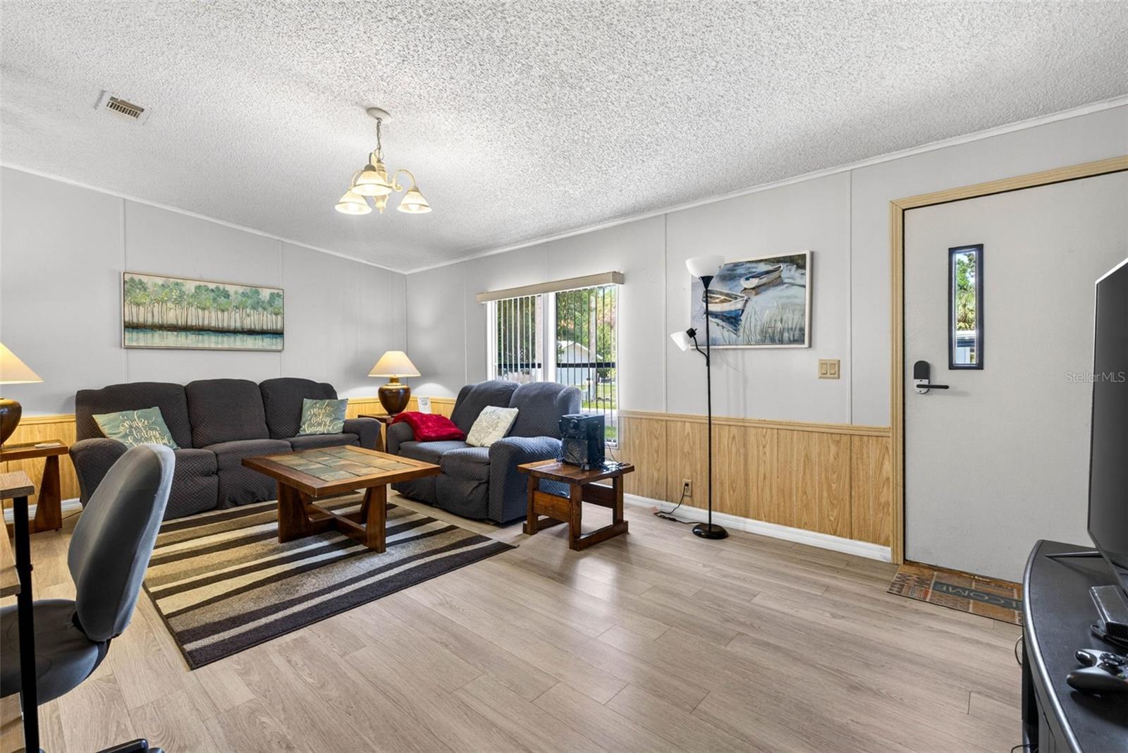 Image 9 of 65 For 8552 Peacock Court