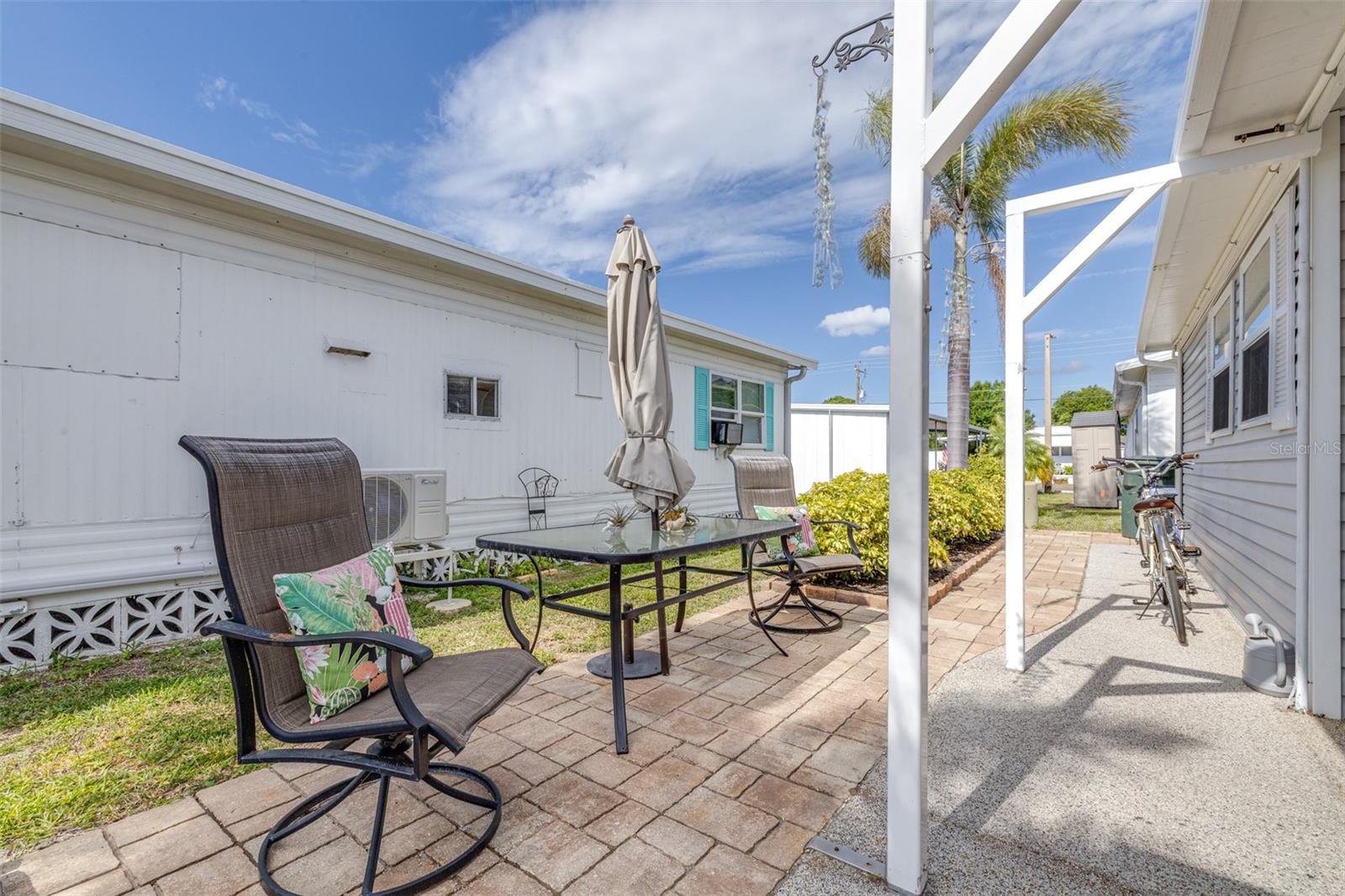 Image 9 of 49 For 2712 17th Street Lane W