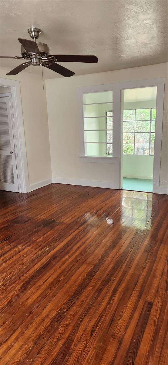 Image 3 of 9 For 750 7th Avenue N 7