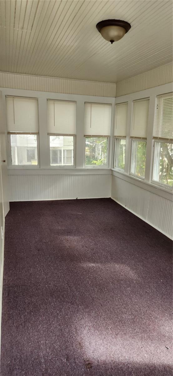 Image 4 of 9 For 750 7th Avenue N 7