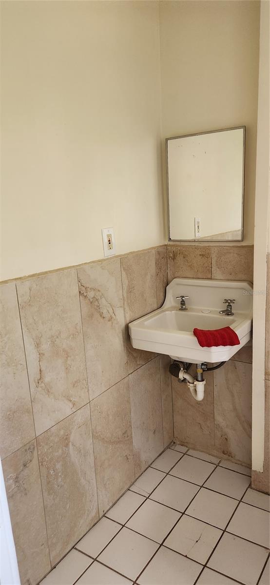 Image 9 of 9 For 750 7th Avenue N 7