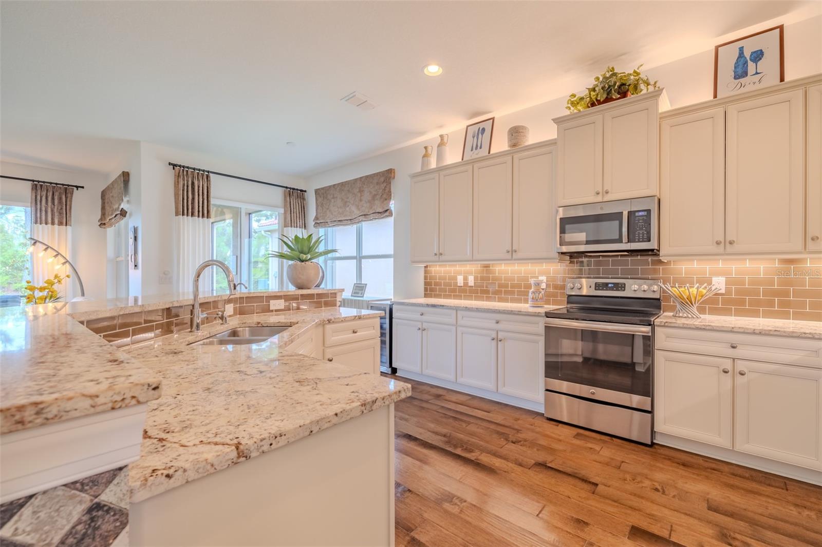 Image 16 of 92 For 4820 Grand Banks Drive