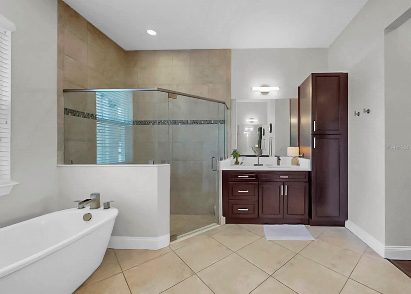 Image 18 of 100 For 8013 Key West Conch Drive