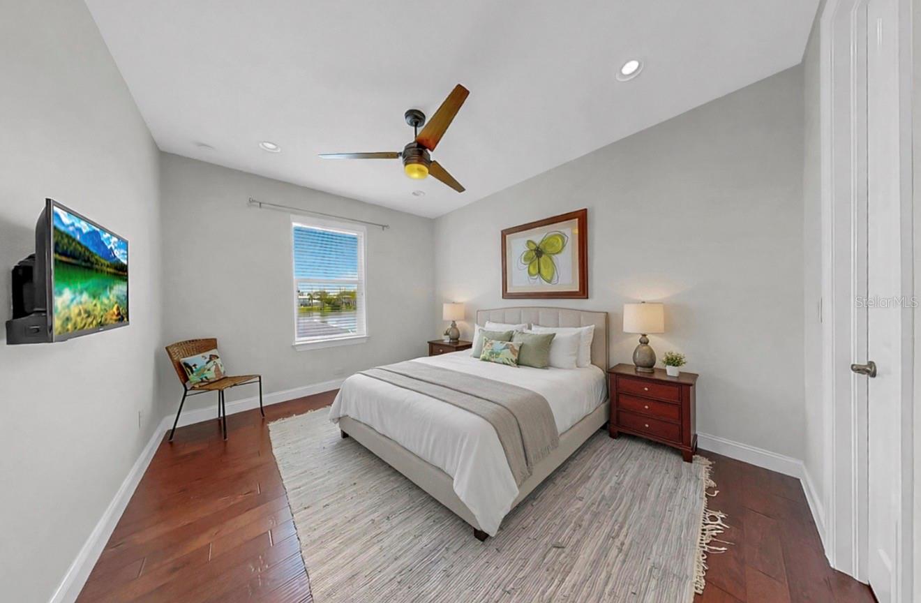 Image 27 of 100 For 8013 Key West Conch Drive