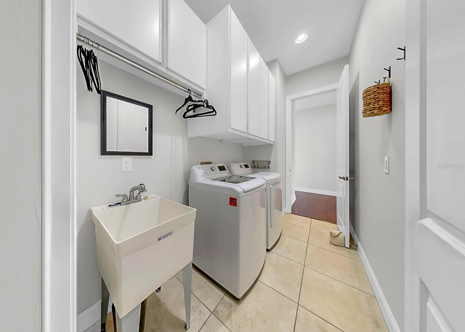 Image 33 of 100 For 8013 Key West Conch Drive