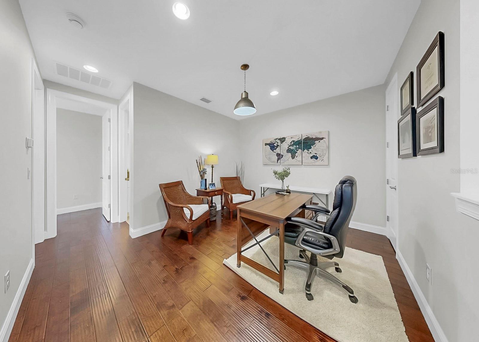 Image 73 of 100 For 8013 Key West Conch Drive