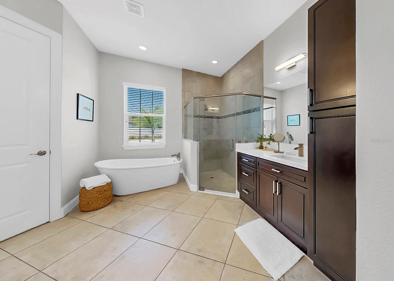 Image 82 of 100 For 8013 Key West Conch Drive