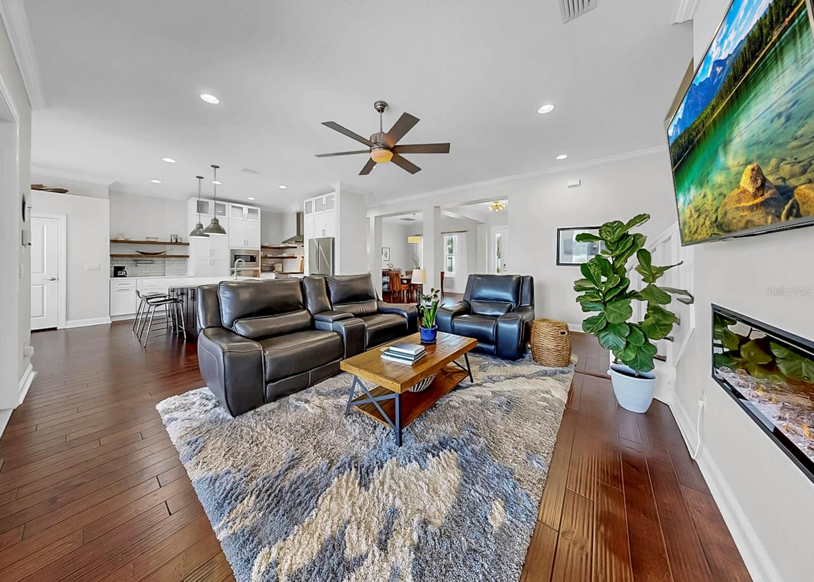 Image 94 of 100 For 8013 Key West Conch Drive