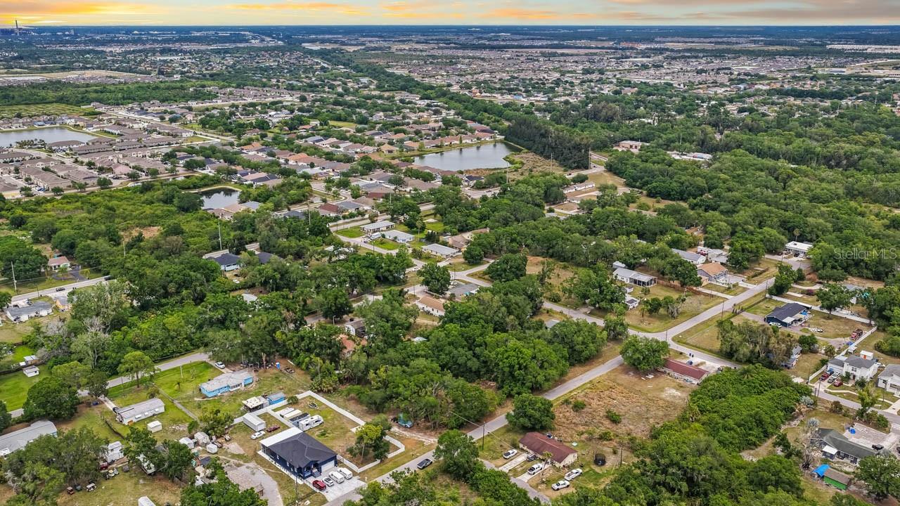 Image 15 of 16 For 704 1st Avenue Ne