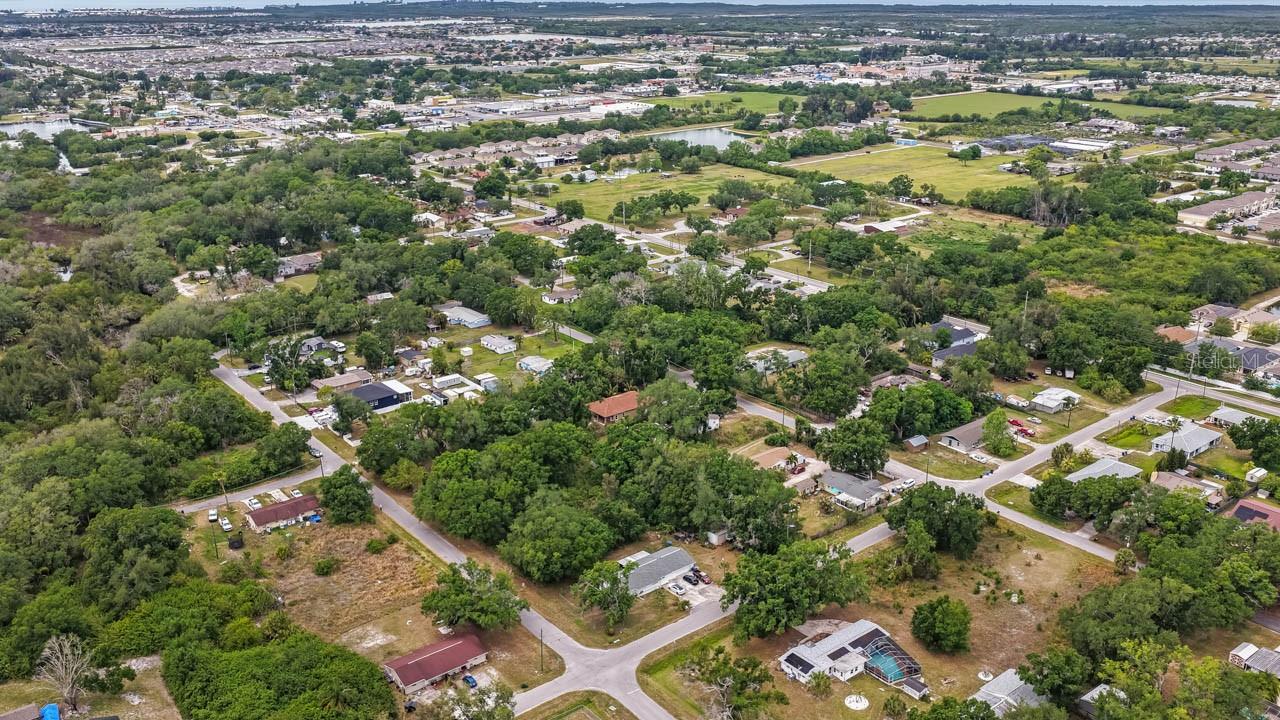 Image 9 of 16 For 704 1st Avenue Ne