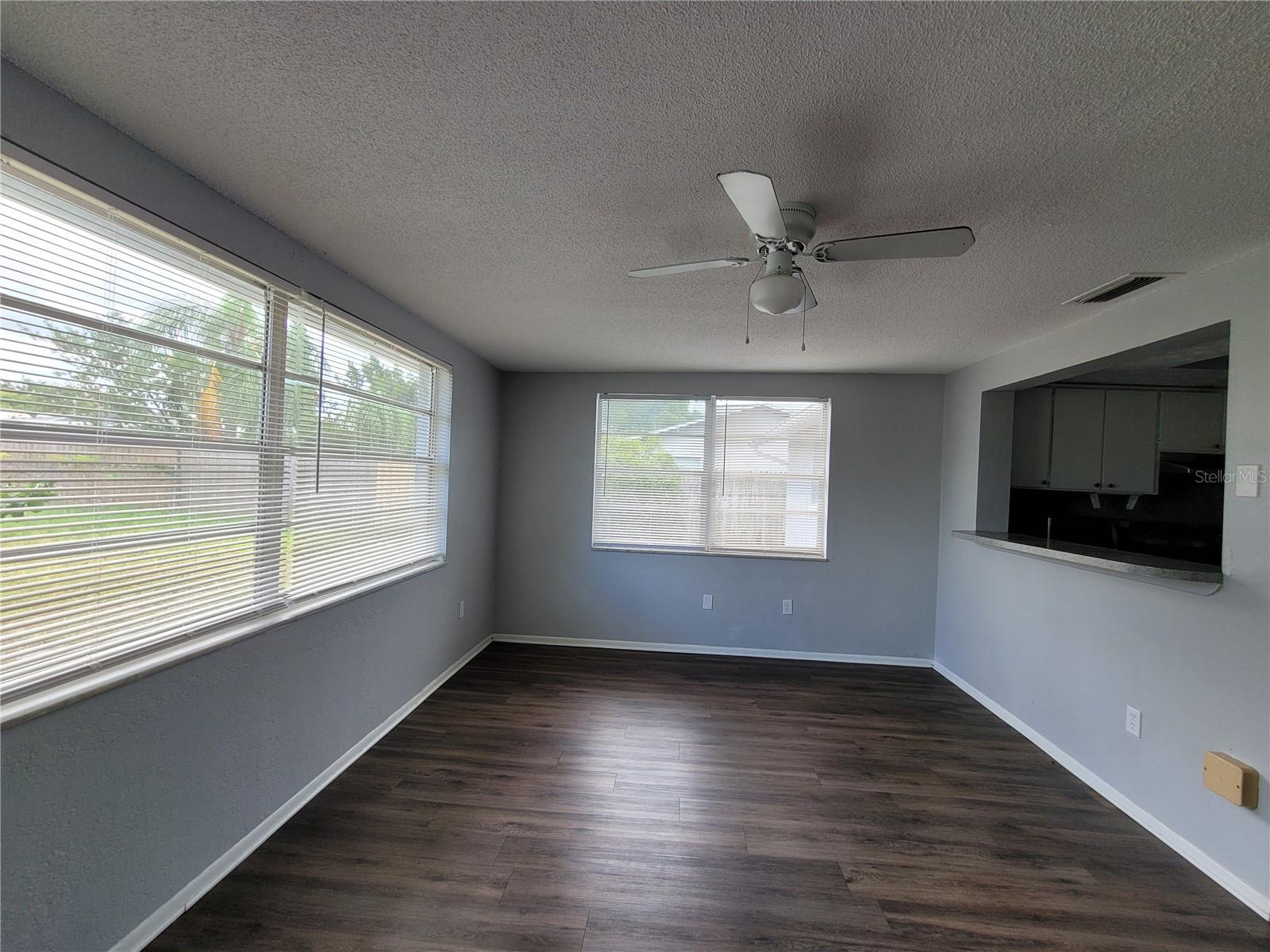 Image 11 of 27 For 8650 Robilina Road