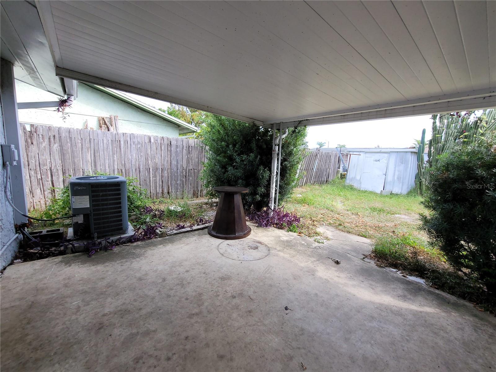 Image 23 of 27 For 8650 Robilina Road