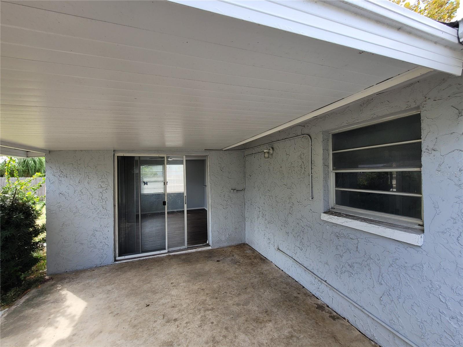 Image 24 of 27 For 8650 Robilina Road