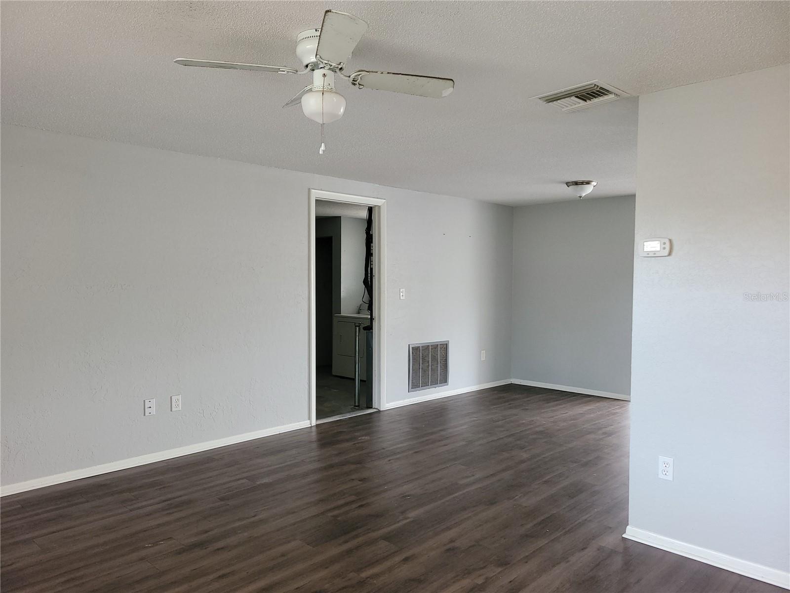 Image 7 of 27 For 8650 Robilina Road