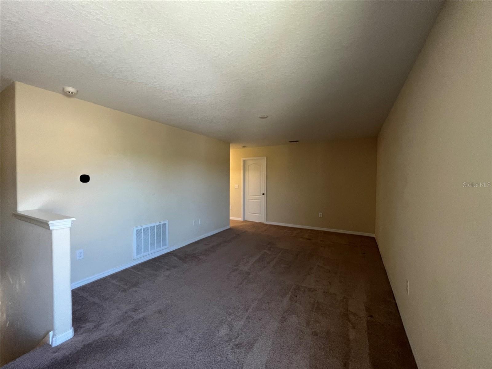 Image 11 of 30 For 20010 Date Palm Way