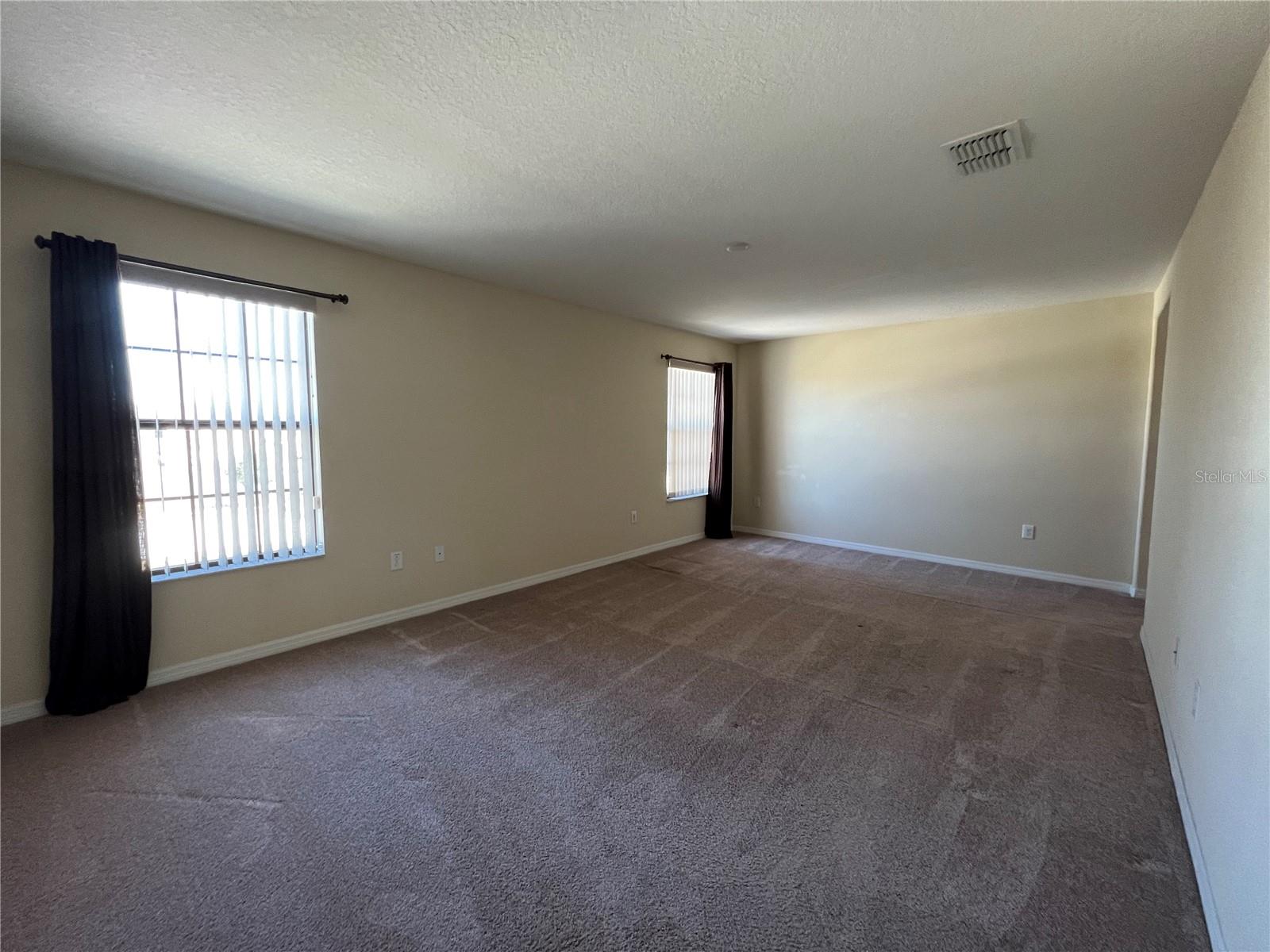 Image 13 of 30 For 20010 Date Palm Way