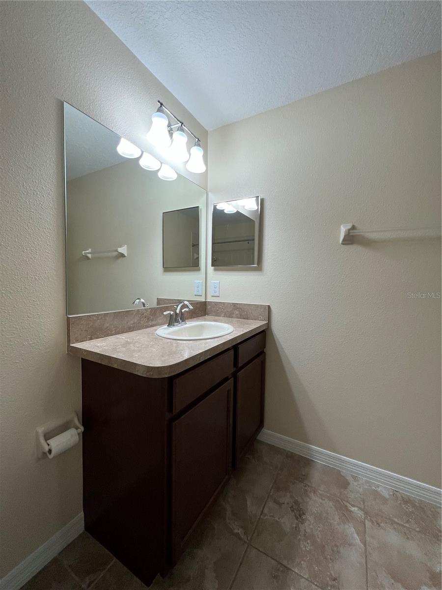 Image 21 of 30 For 20010 Date Palm Way