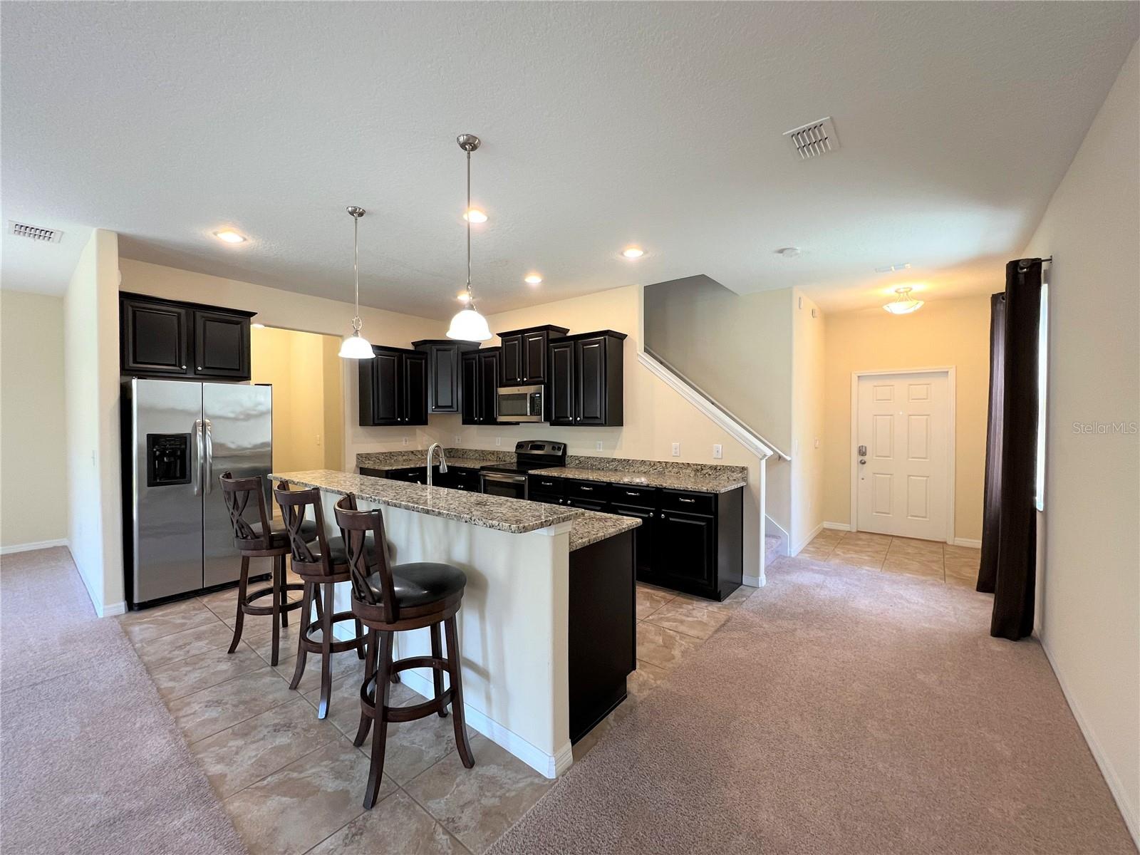 Image 5 of 30 For 20010 Date Palm Way