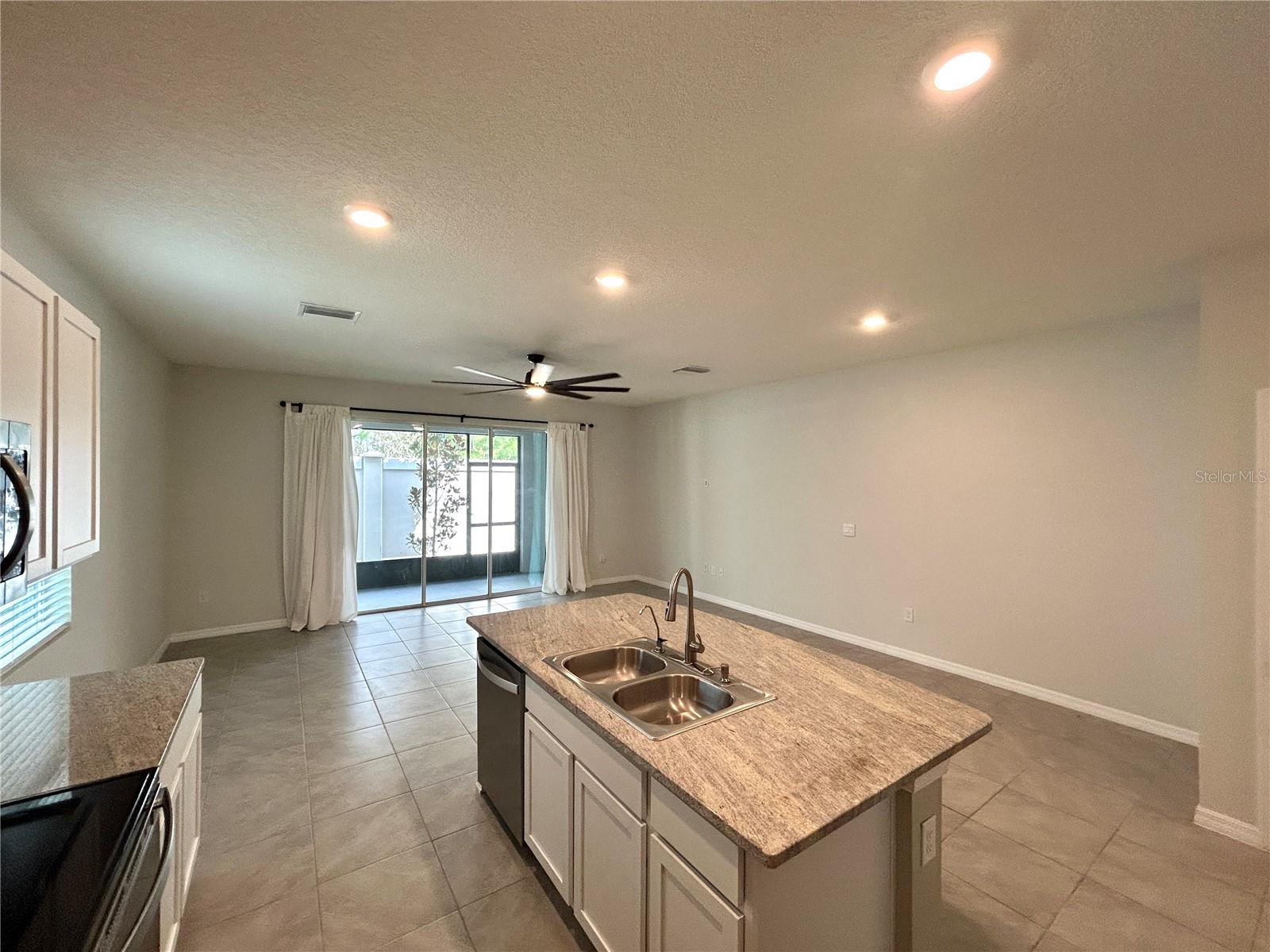 Image 11 of 28 For 2946 Suncoast Plains Drive