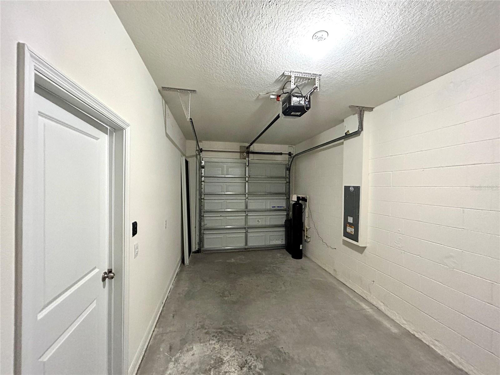 Image 5 of 28 For 2946 Suncoast Plains Drive