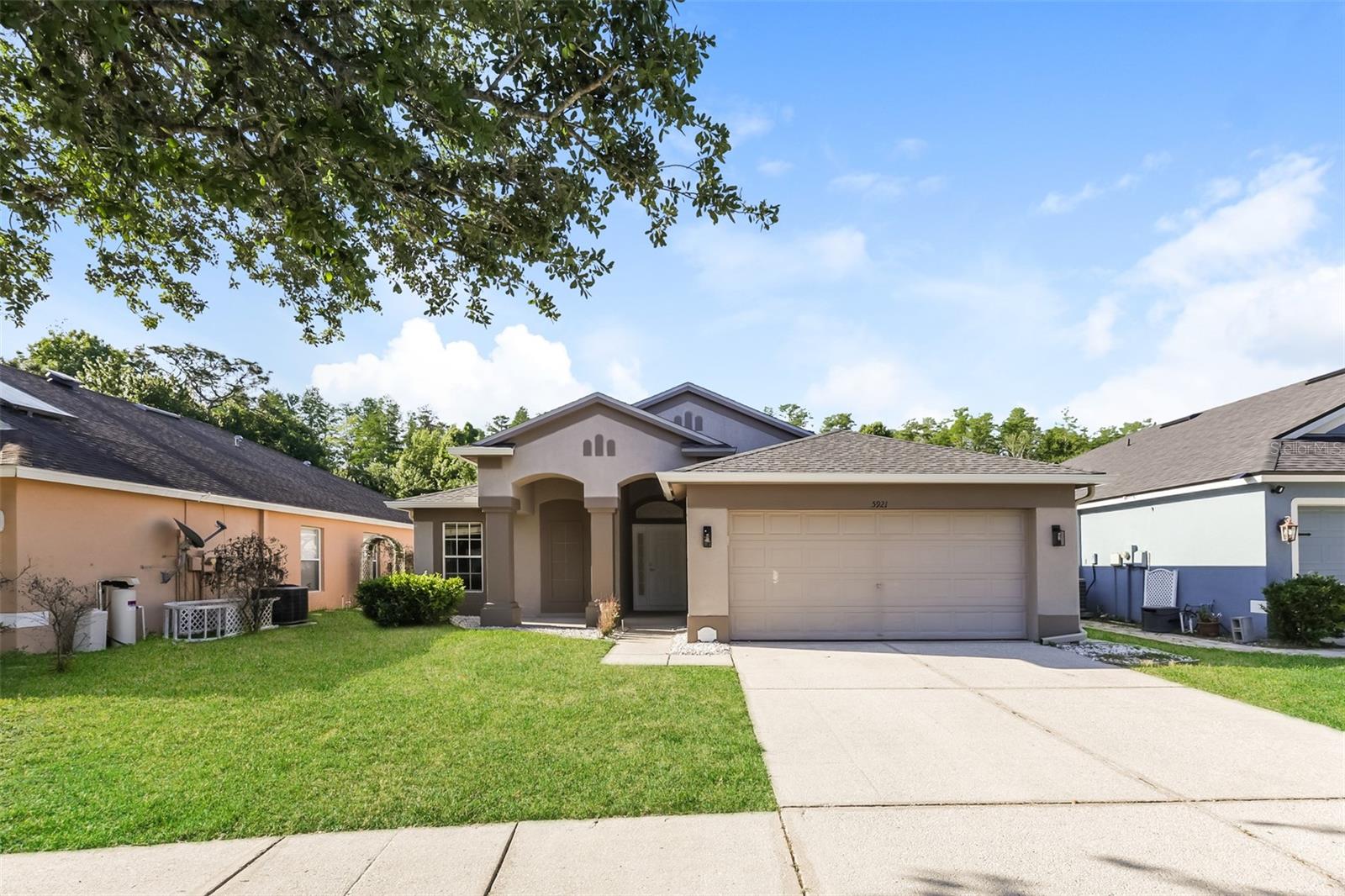 Details for 5921 War Admiral Drive, WESLEY CHAPEL, FL 33544