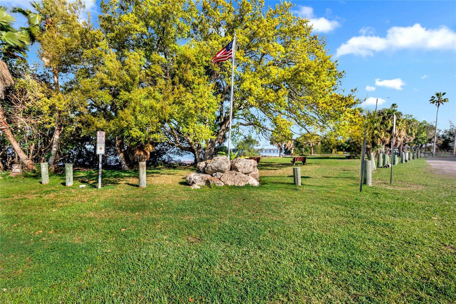 Image 49 of 52 For 317 Crystal Beach Avenue