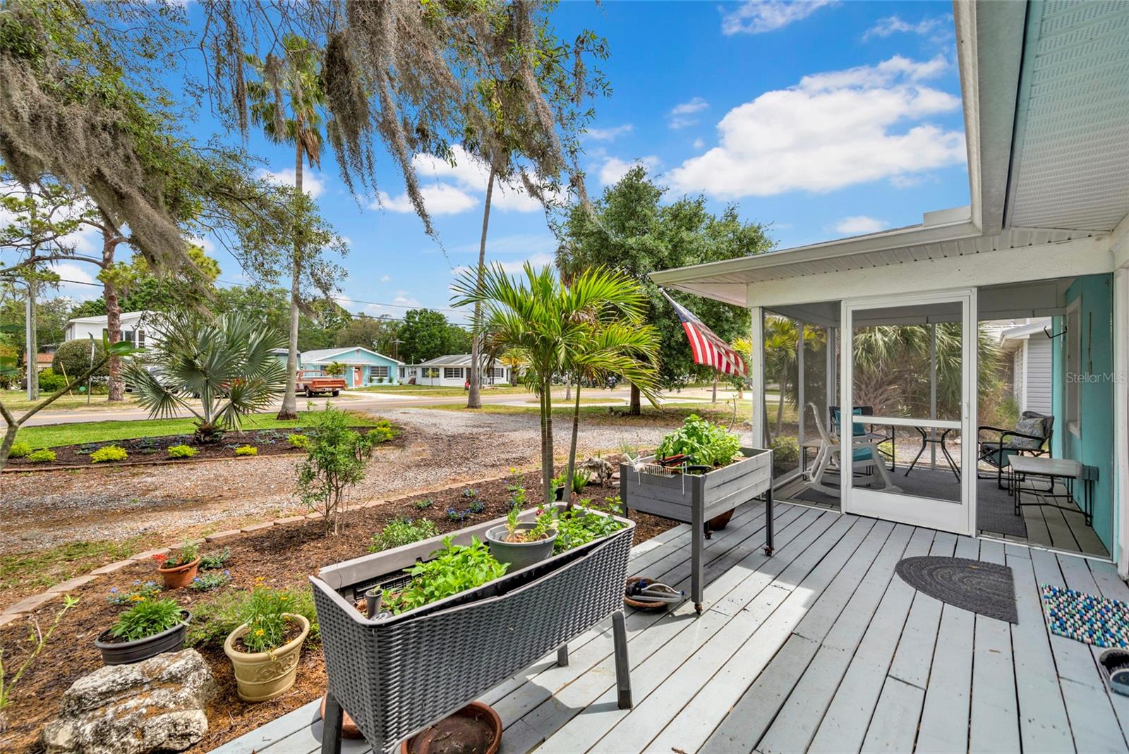 Image 6 of 52 For 317 Crystal Beach Avenue