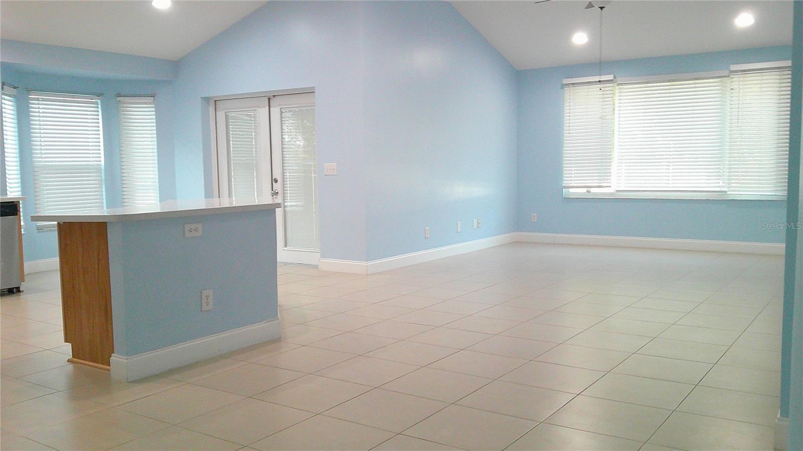 Image 8 of 24 For 8512 Canterbury Lake Boulevard