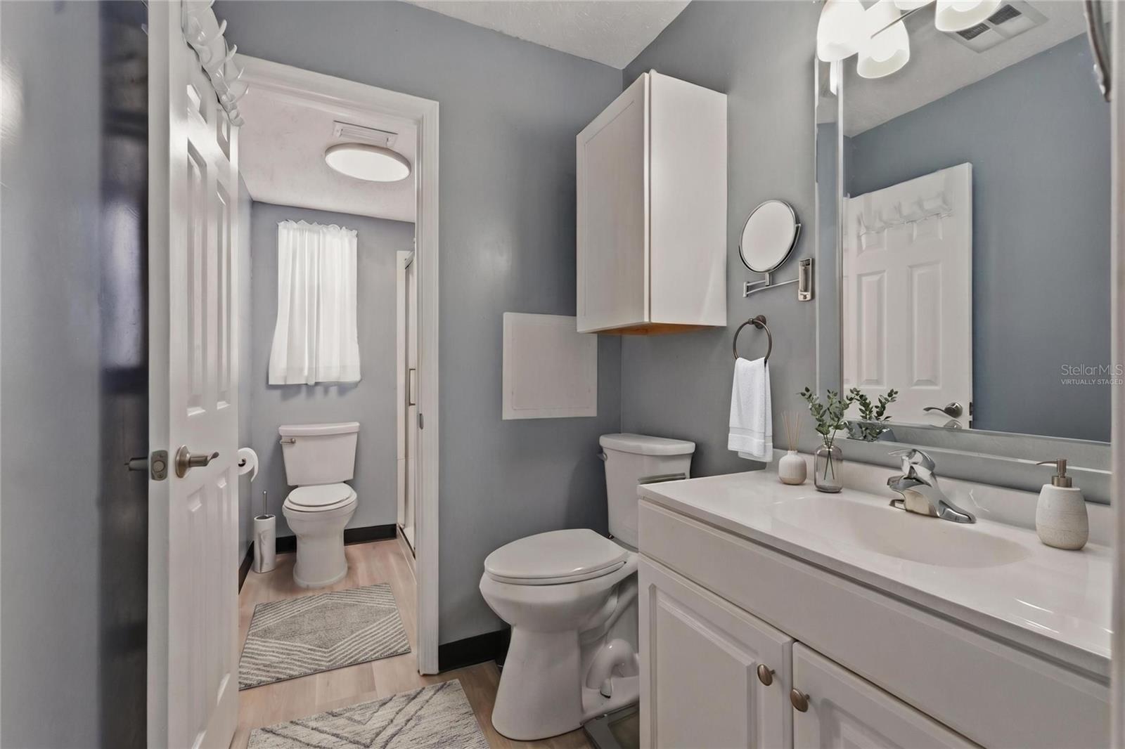 Image 18 of 69 For 10823 Casa Grande Avenue