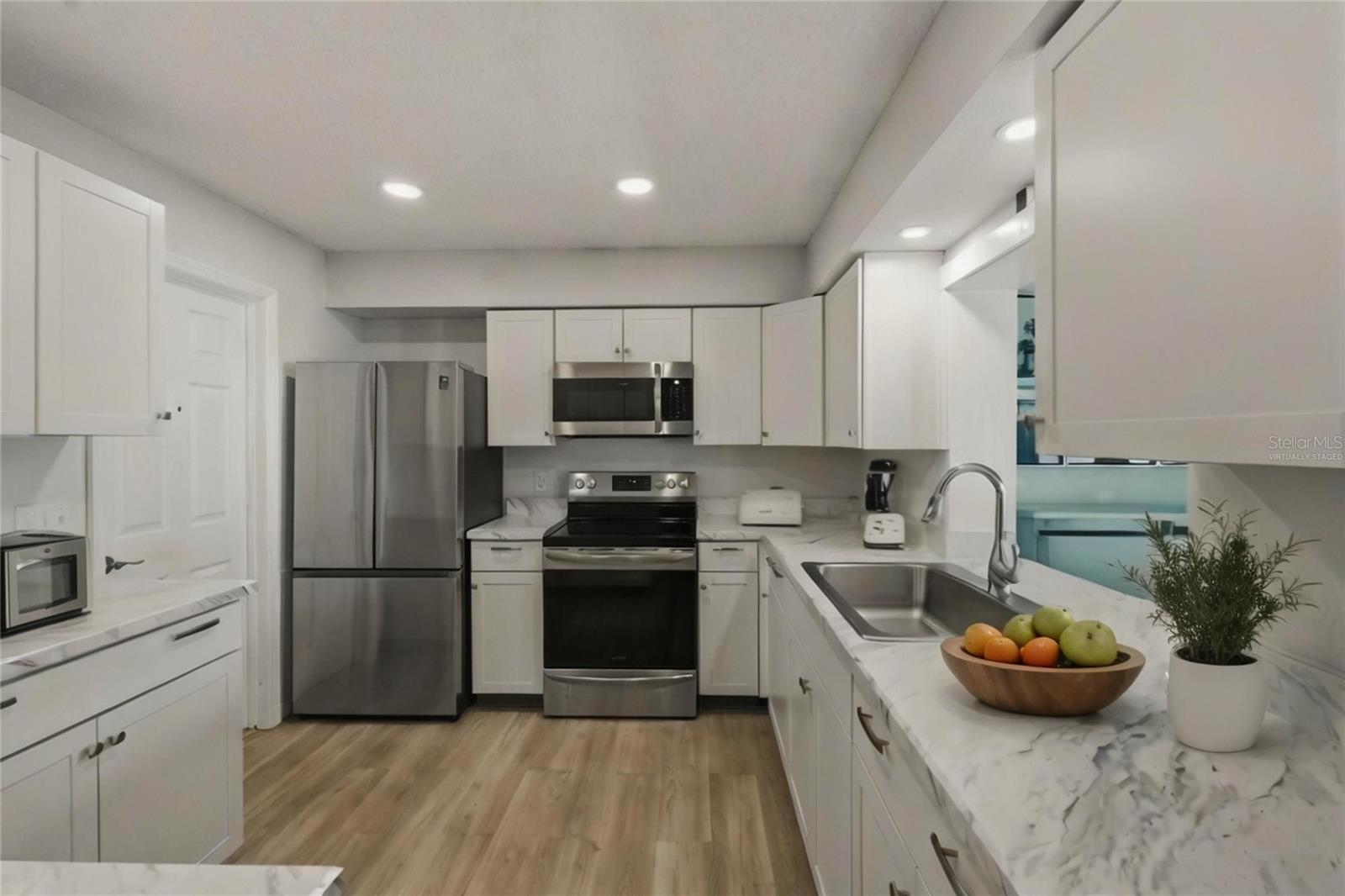 Image 32 of 69 For 10823 Casa Grande Avenue