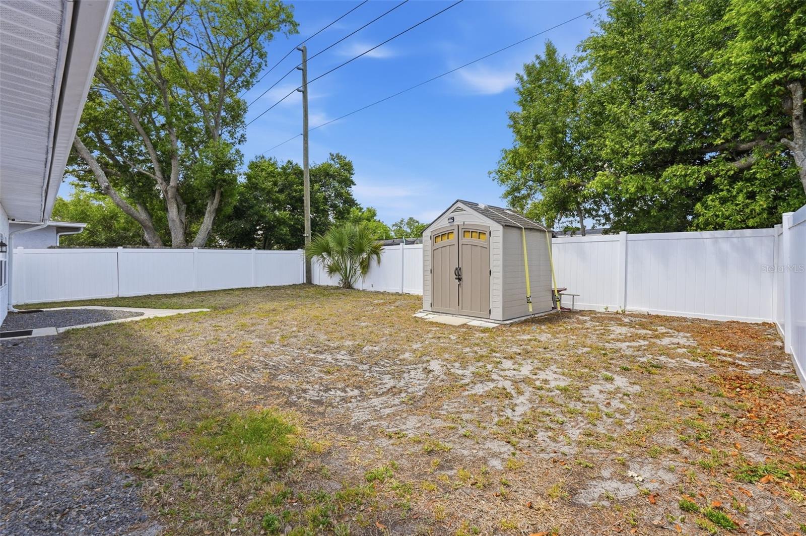 Image 44 of 69 For 10823 Casa Grande Avenue