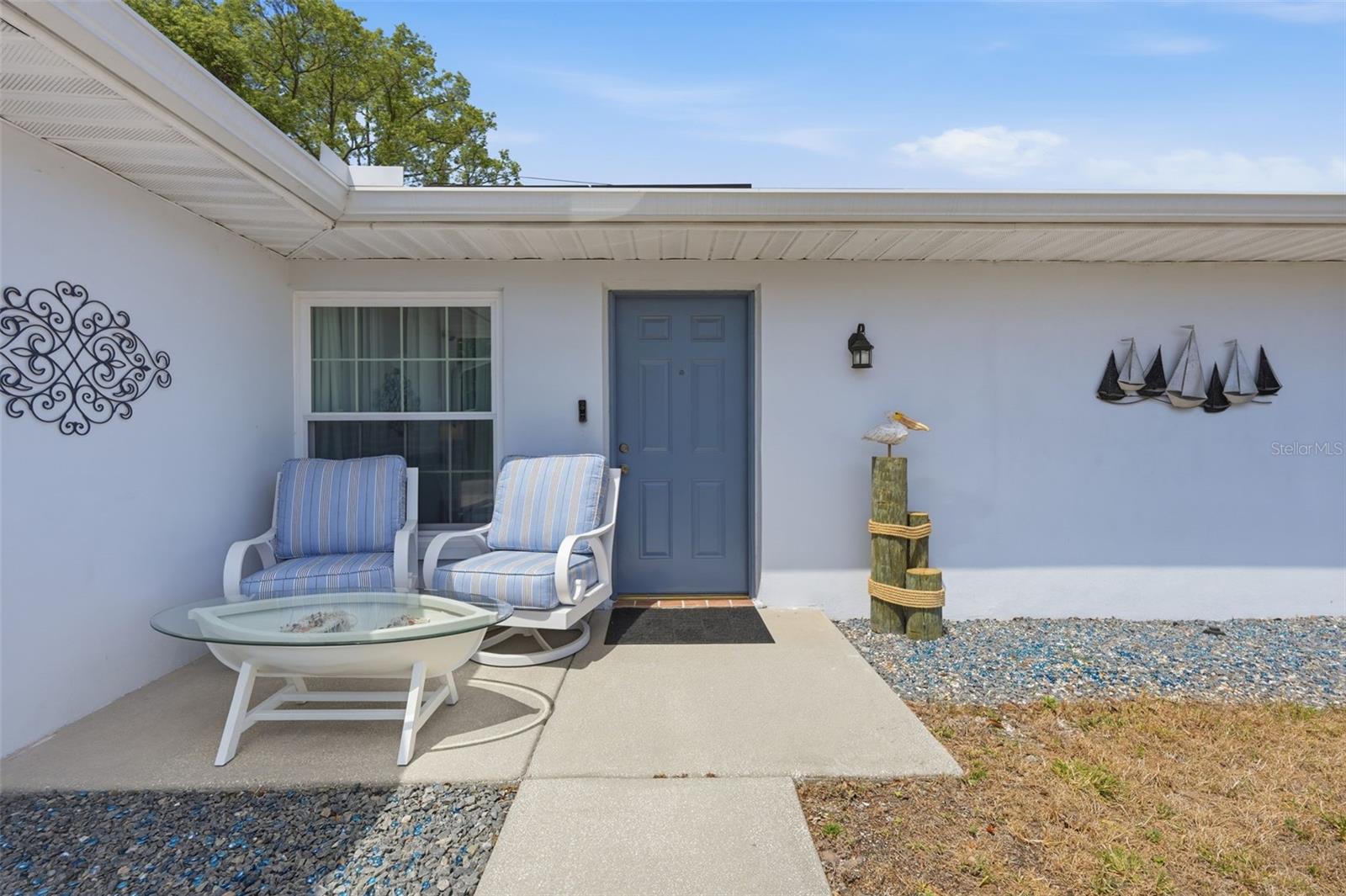 Image 5 of 69 For 10823 Casa Grande Avenue