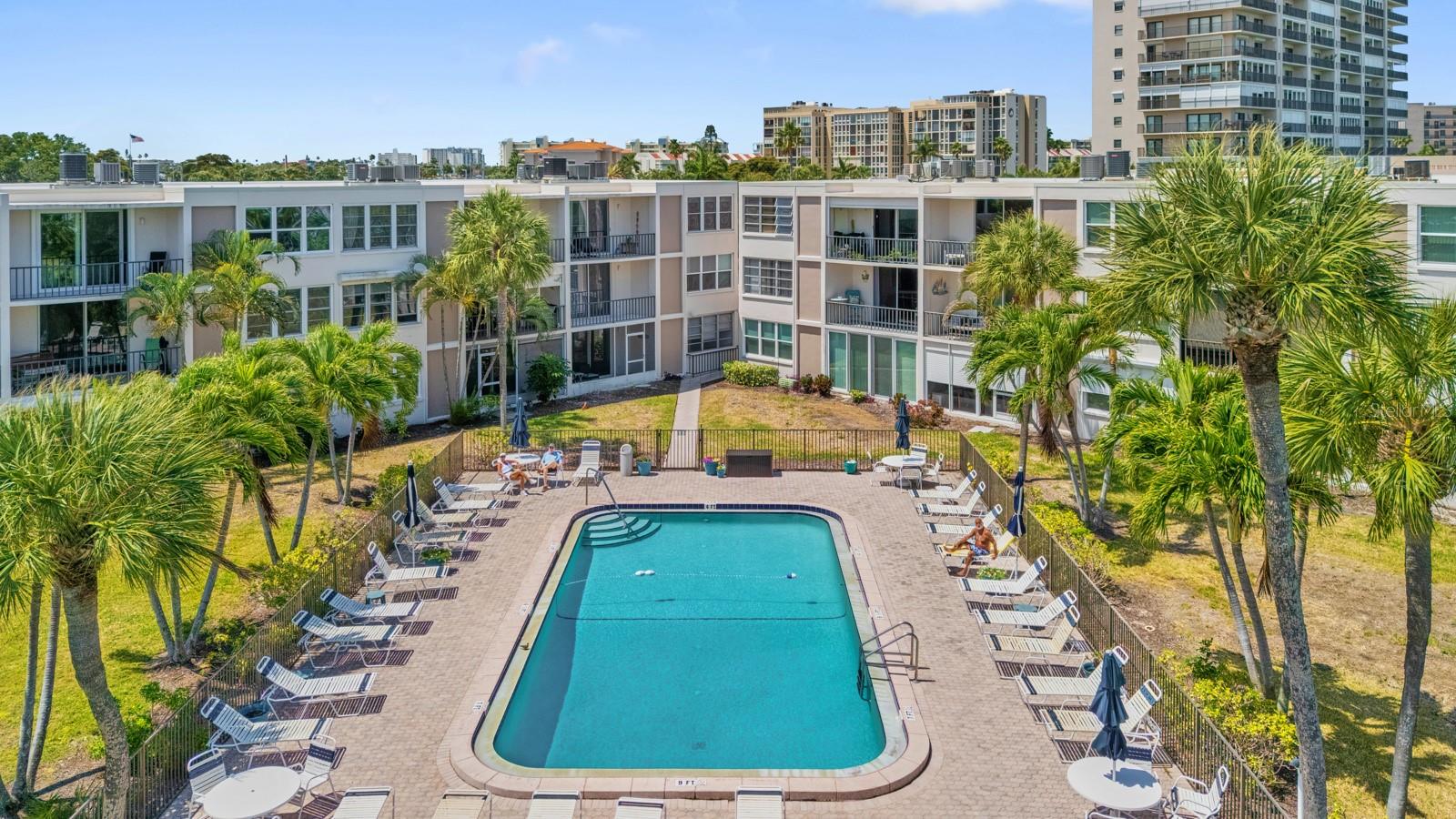 Image 11 of 46 For 7401 Bay Island Drive S 337