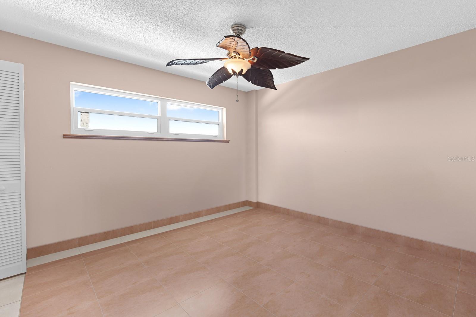 Image 22 of 46 For 7401 Bay Island Drive S 337