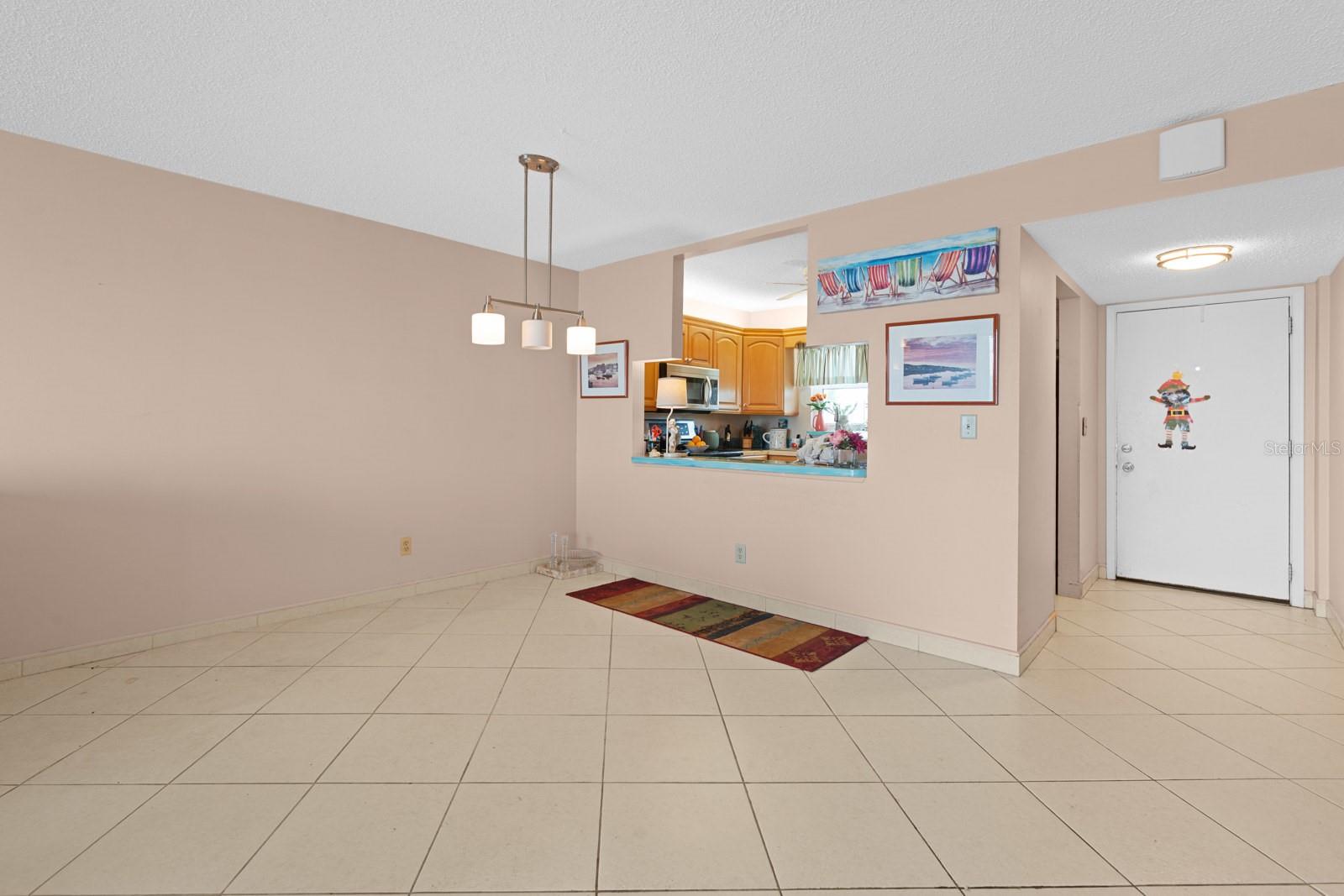 Image 23 of 46 For 7401 Bay Island Drive S 337