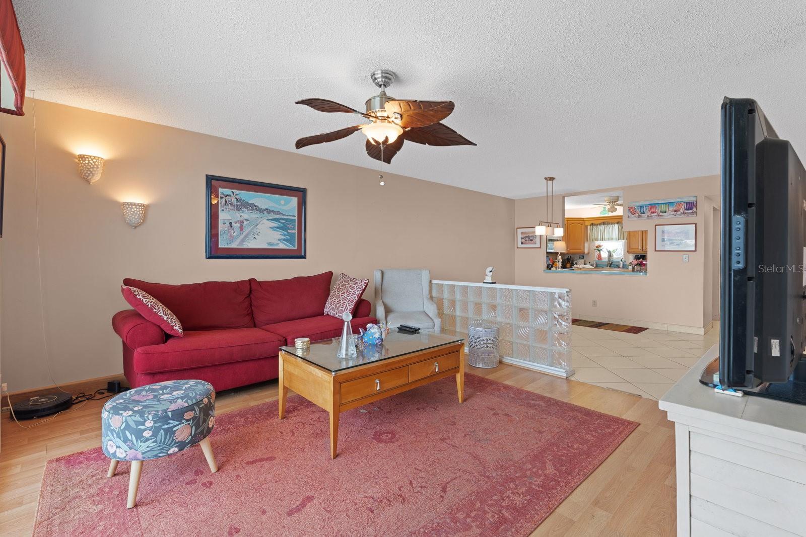 Image 25 of 46 For 7401 Bay Island Drive S 337