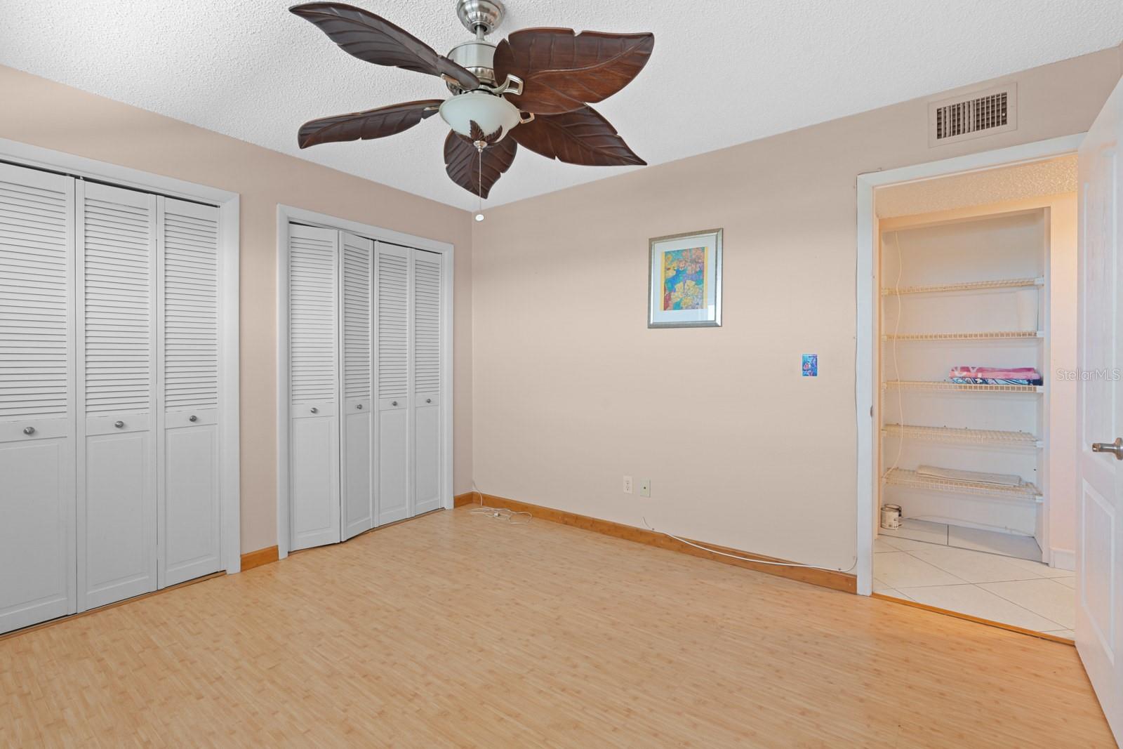 Image 31 of 46 For 7401 Bay Island Drive S 337