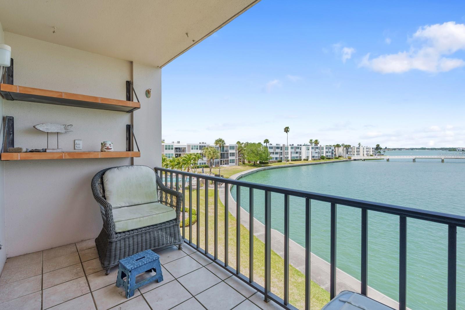 Image 40 of 46 For 7401 Bay Island Drive S 337