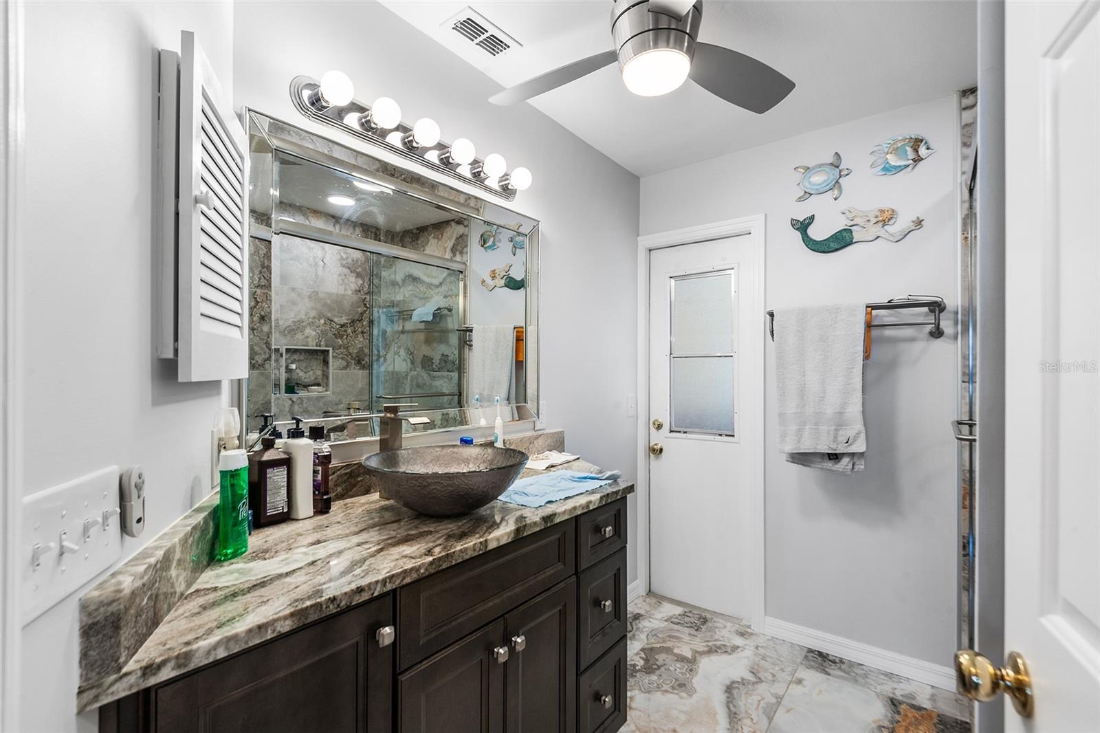 Image 33 of 48 For 1557 Kinsman Way