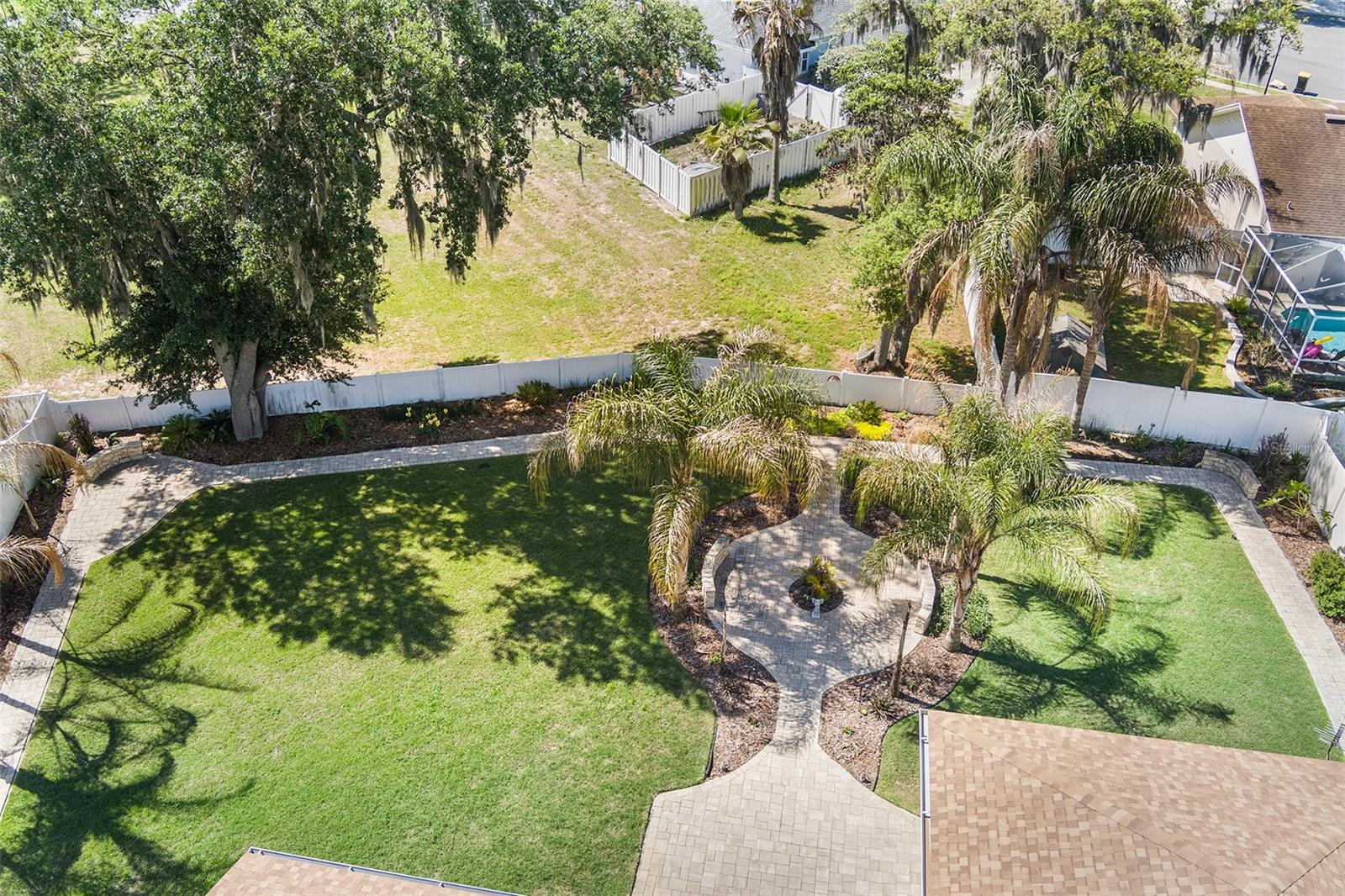 Image 41 of 48 For 1557 Kinsman Way