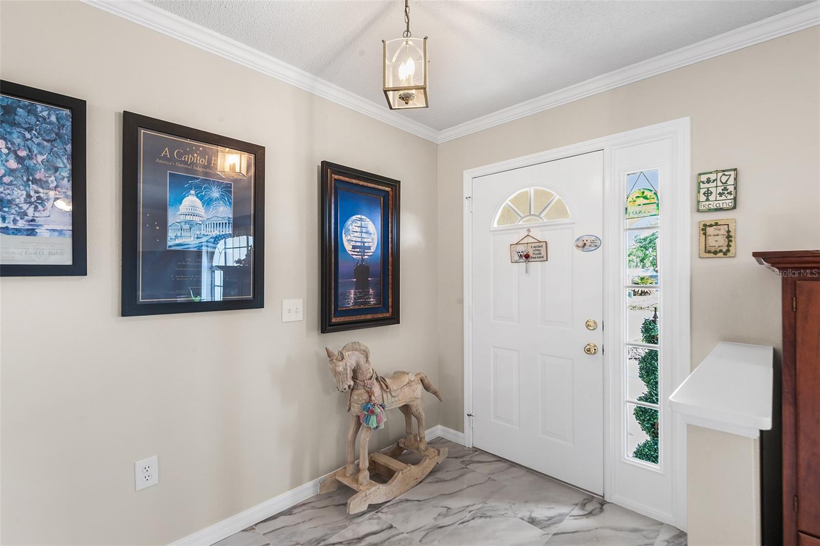 Image 9 of 48 For 1557 Kinsman Way