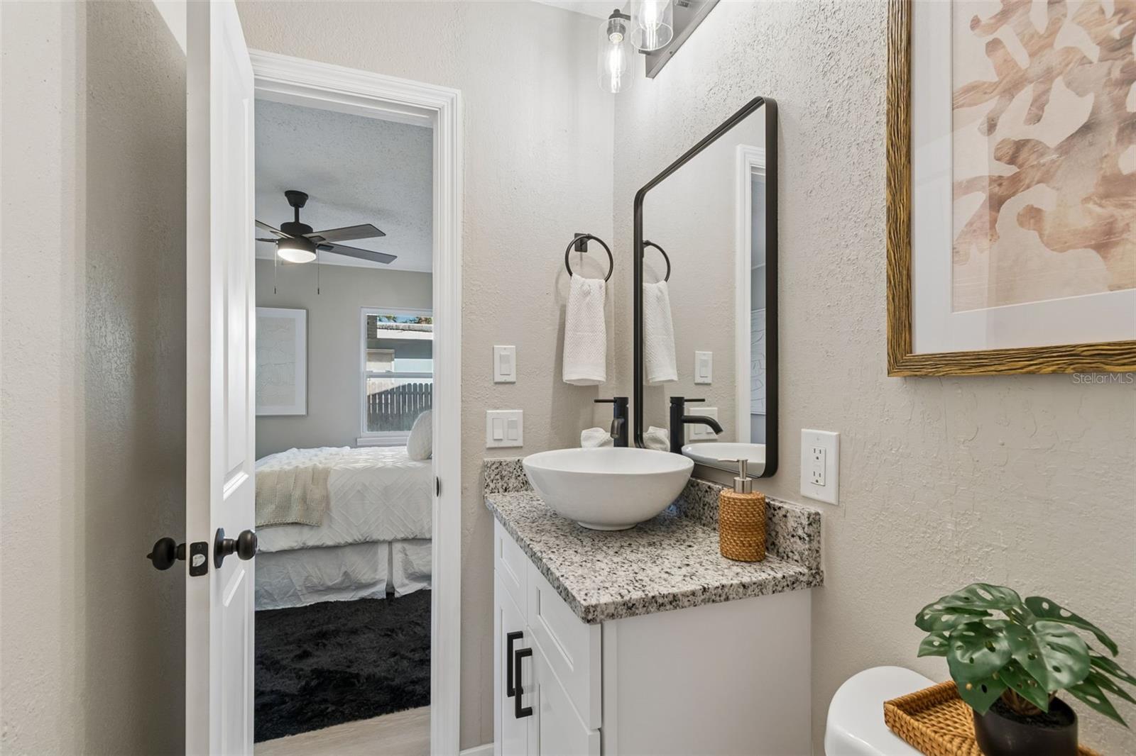 Image 15 of 19 For 2735 20th Avenue Sw