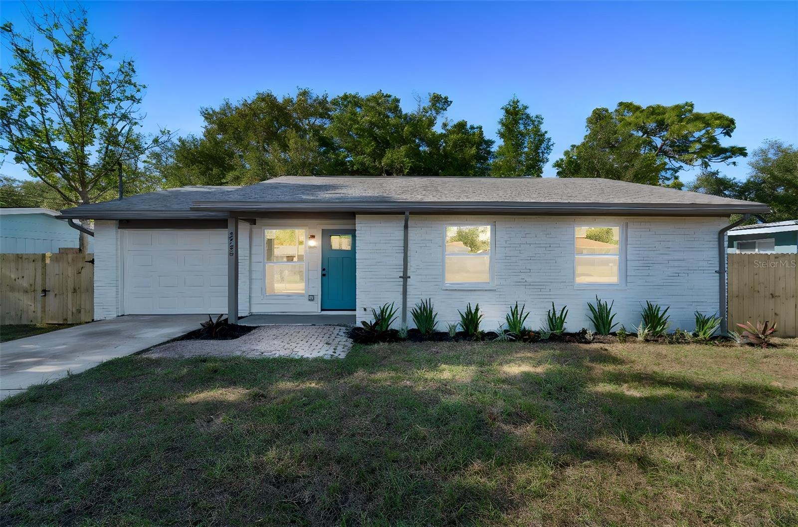 Image 16 of 19 For 2735 20th Avenue Sw