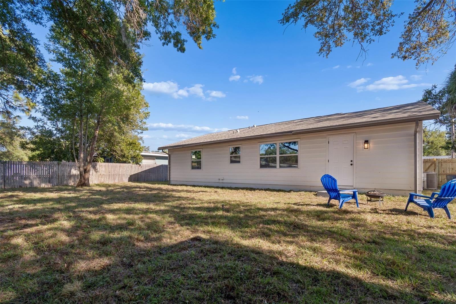 Image 18 of 19 For 2735 20th Avenue Sw