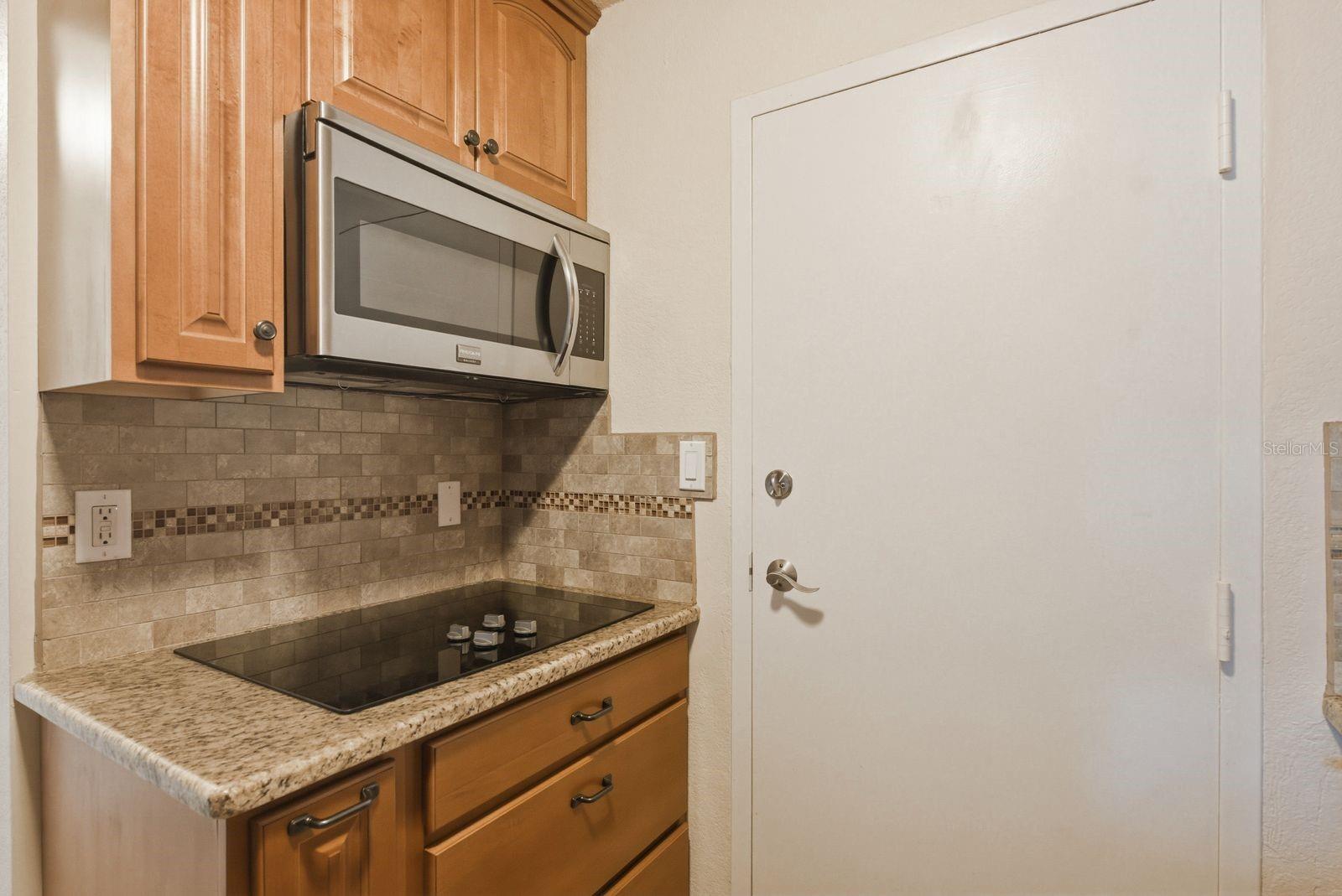 Image 13 of 37 For 2700 Bayshore Boulevard 3201